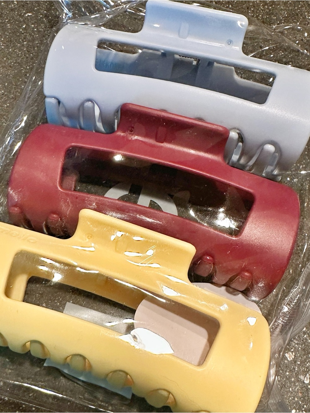 Set of 3 Pastel Hair Claw Clips - Yellow, Burgundy, Light Blue - Picture 2 of 4